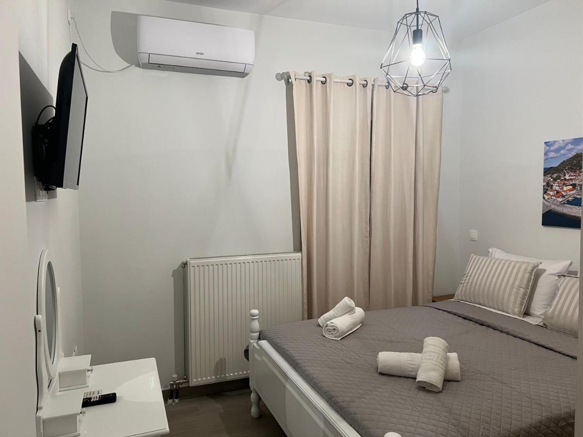 Όμορφη Μονοκατοικία Με 2 Υπνοδωμάτια Και Τζάκι Nafpaktos エクステリア 写真
